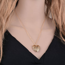 Load image into Gallery viewer, Necklace Pendant Heart Pendant Slot Photo Frame
